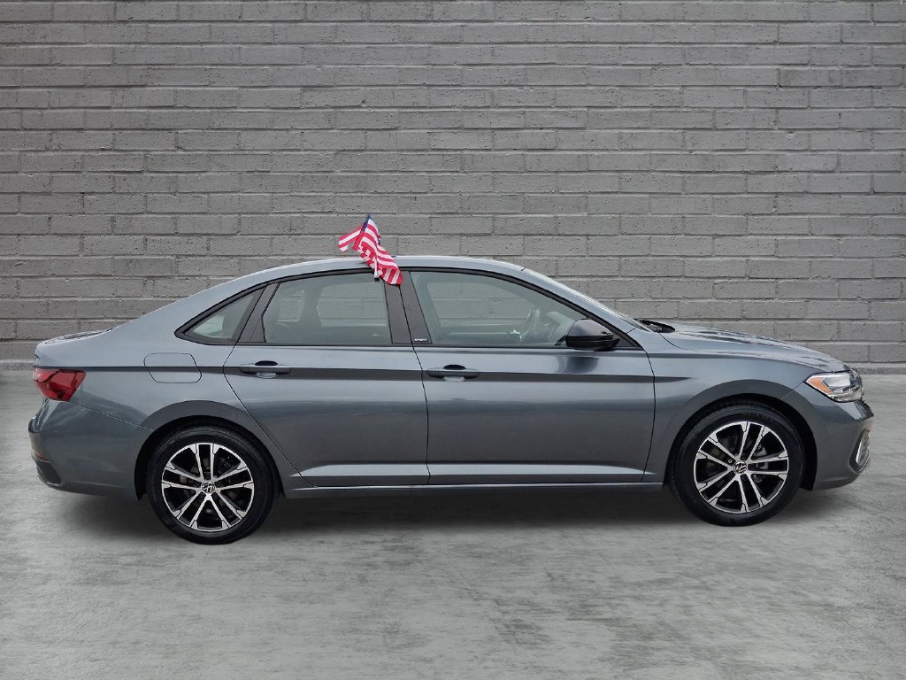 Certified 2024 Volkswagen Jetta Sport FWD image 12