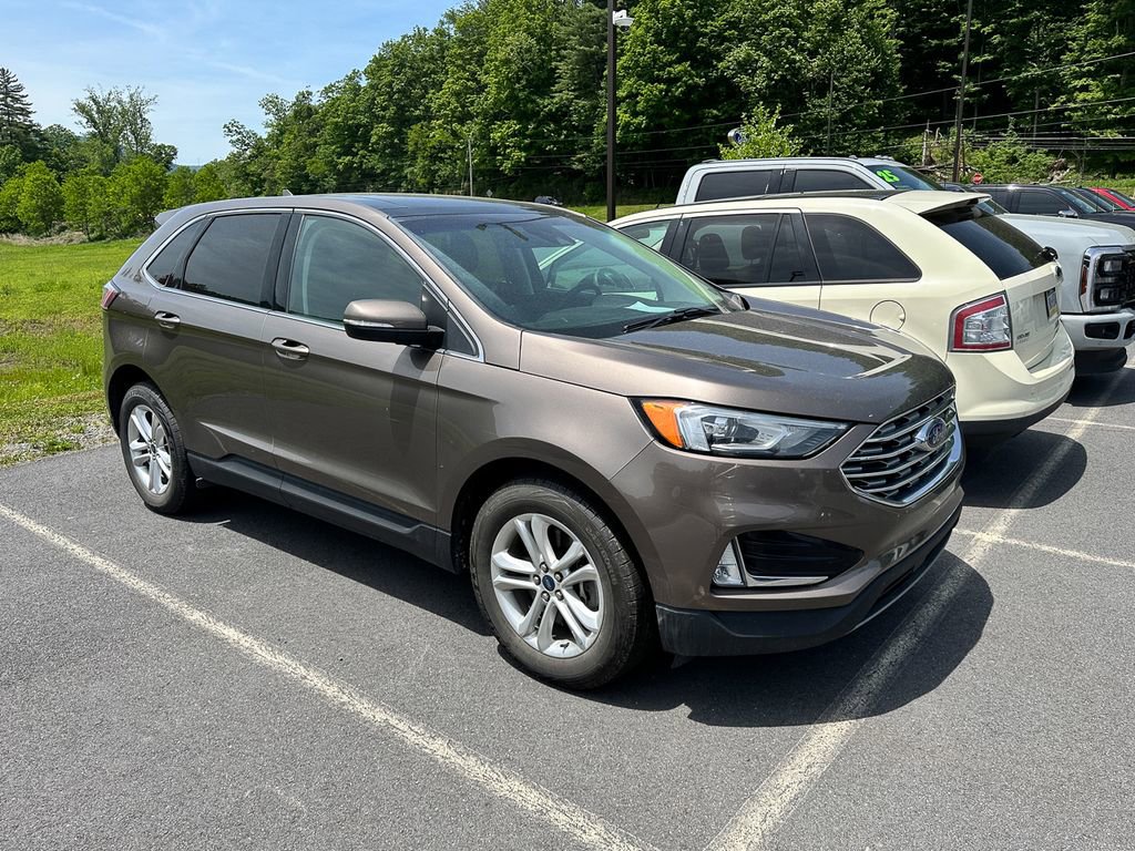 Used 2019 Ford Edge SEL w/ Equipment Group 201A AWD/4WD image 2