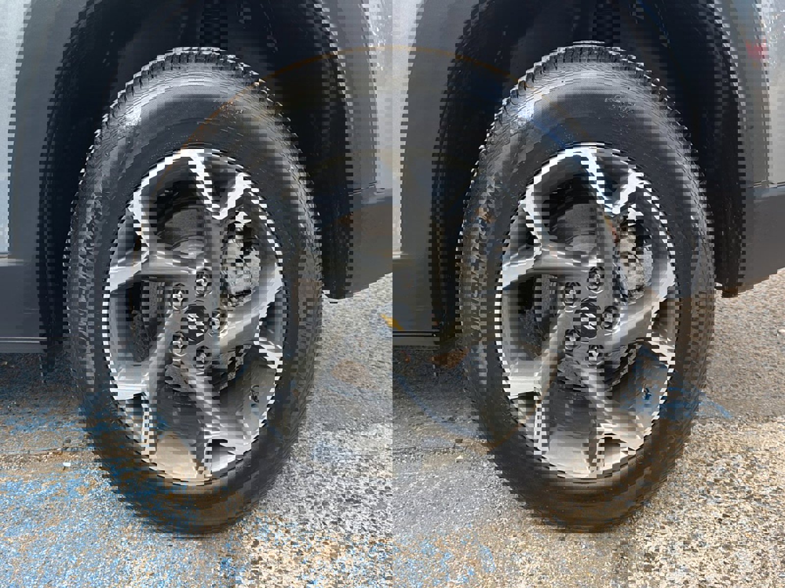 Used 2024 Chevrolet Trax LT w/ Driver Confidence Package image 39