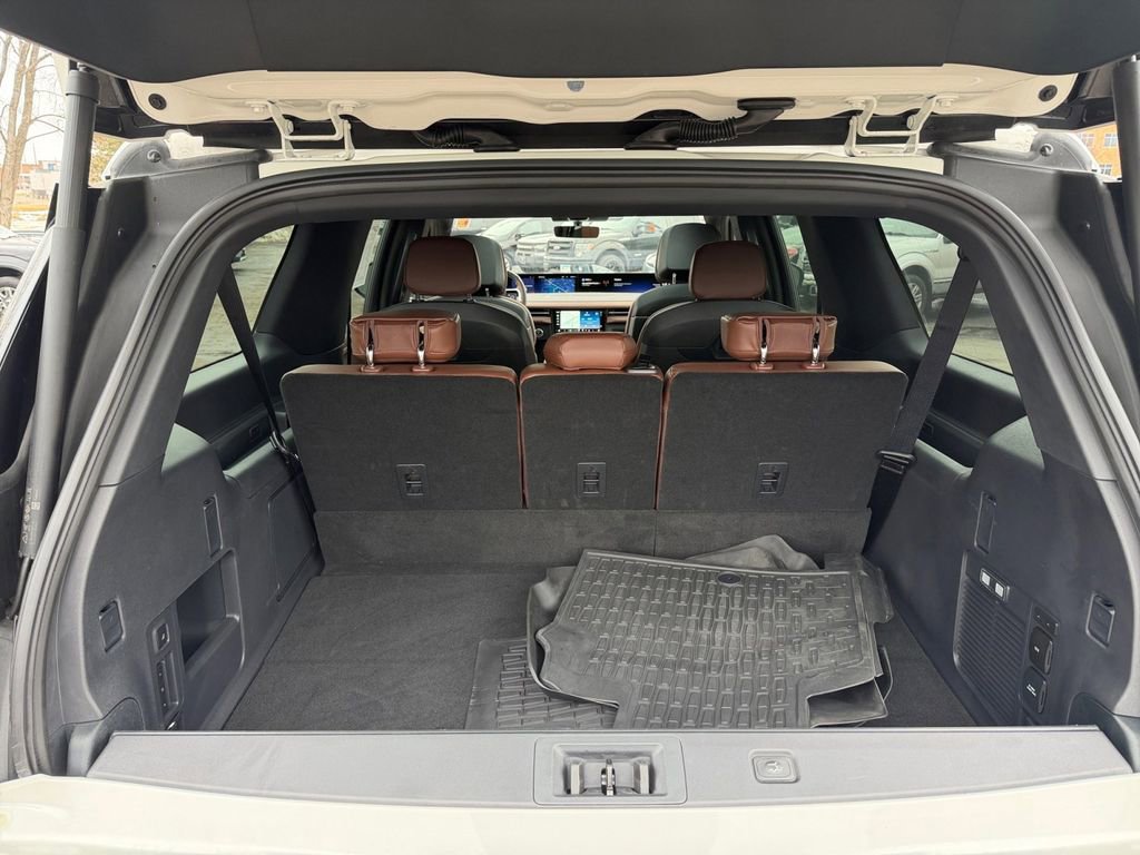 Used 2025 Lincoln Navigator L Reserve image 27
