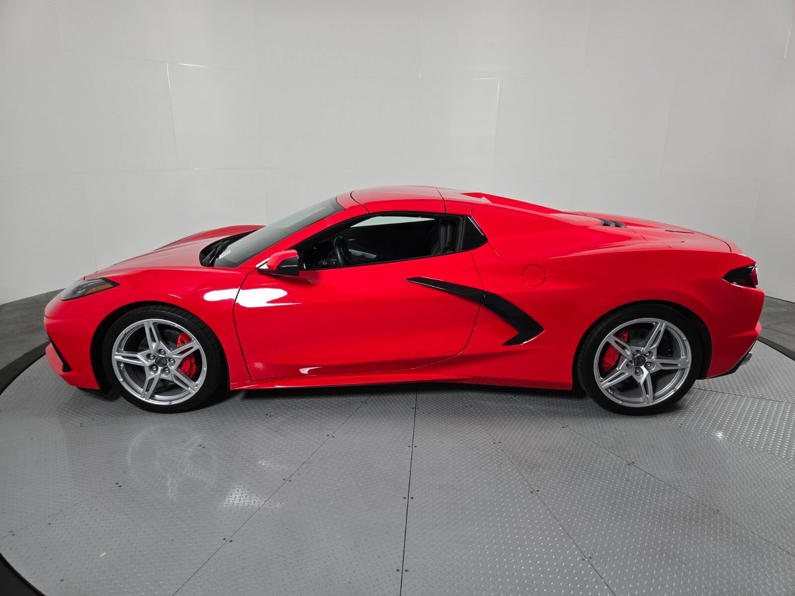 Used 2023 Chevrolet Corvette Stingray Convertible w/ 1LT RWD image 31