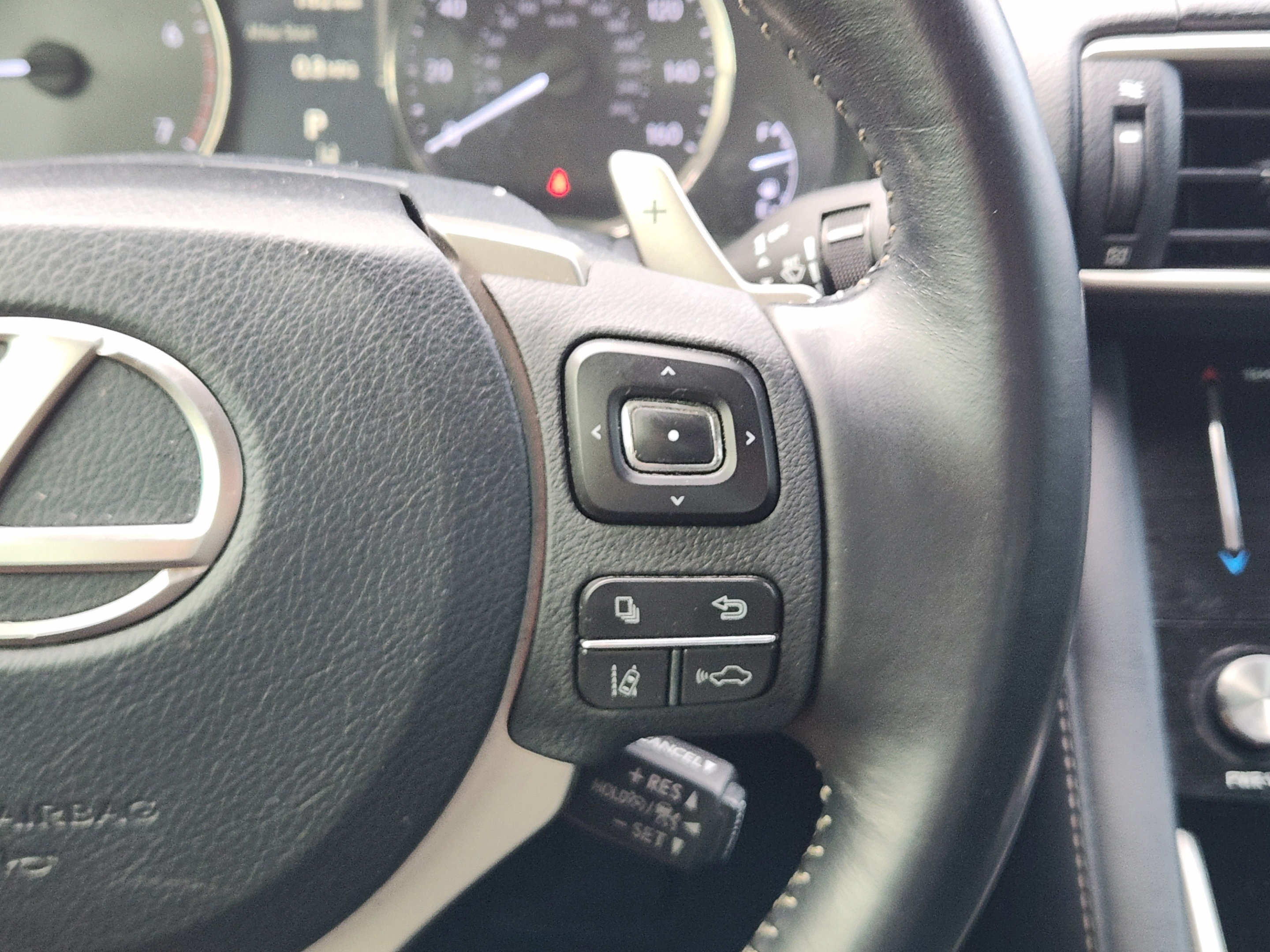 Used 2017 Lexus IS 200t RWD image 27
