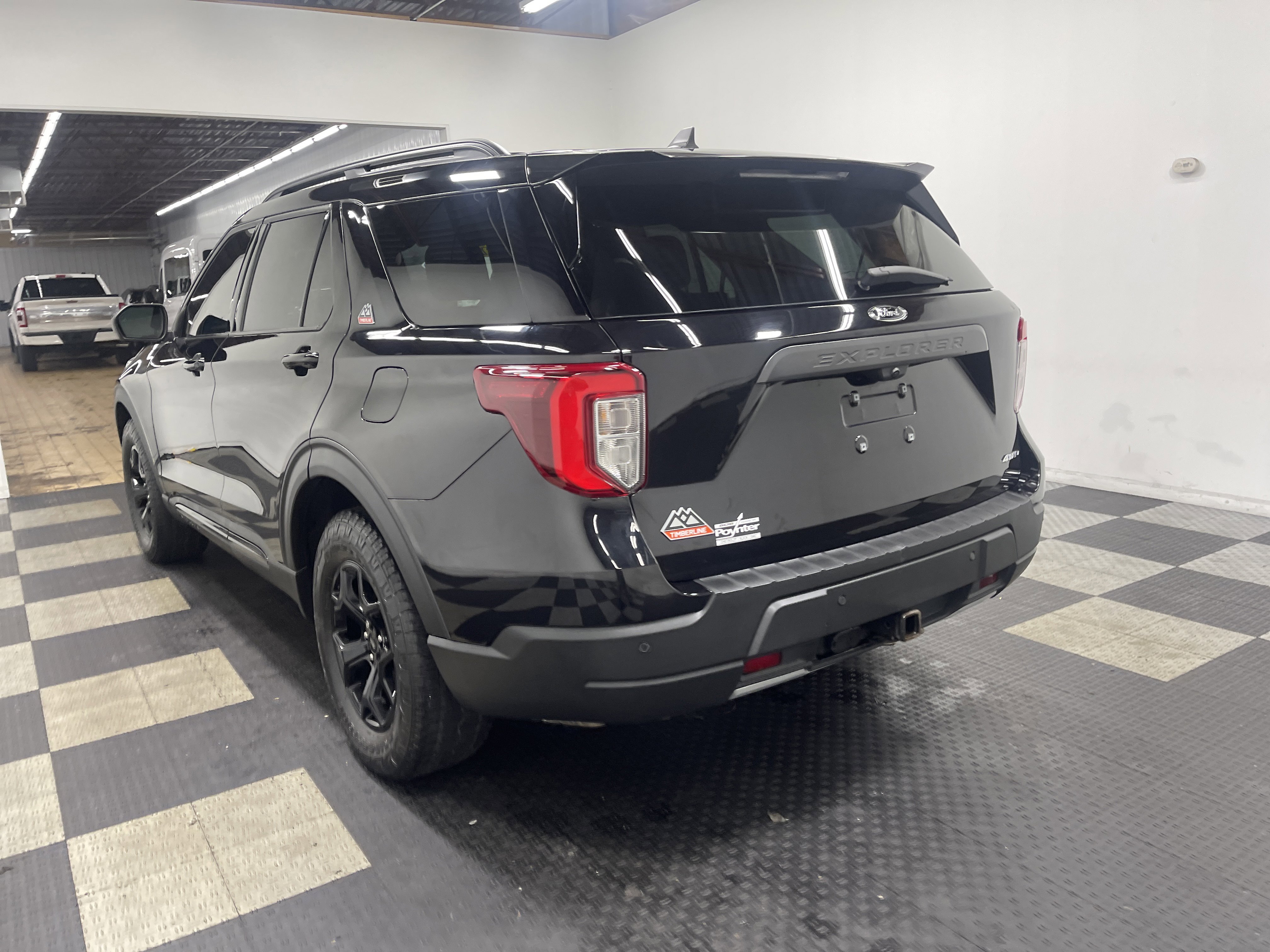 Used 2022 Ford Explorer Timberline image 2