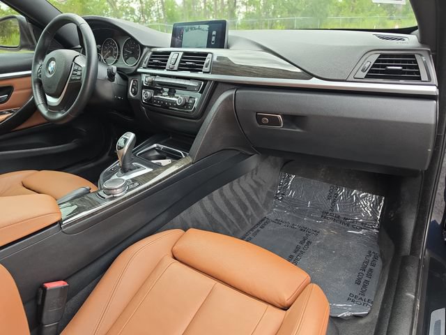Used 2016 BMW 428i Coupe w/ Technology Package RWD image 9