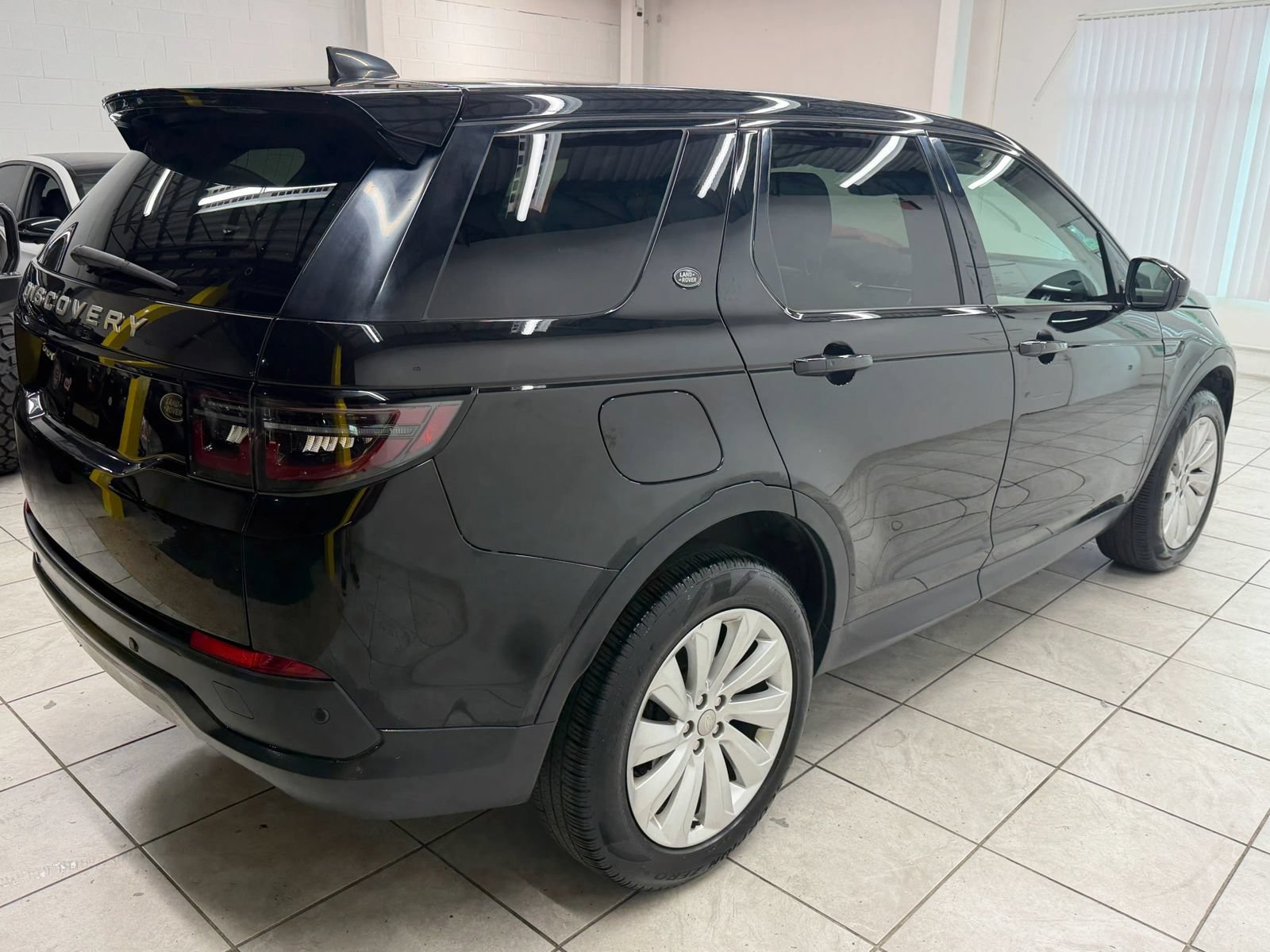 Used 2022 Land Rover Discovery Sport S AWD/4WD image 9