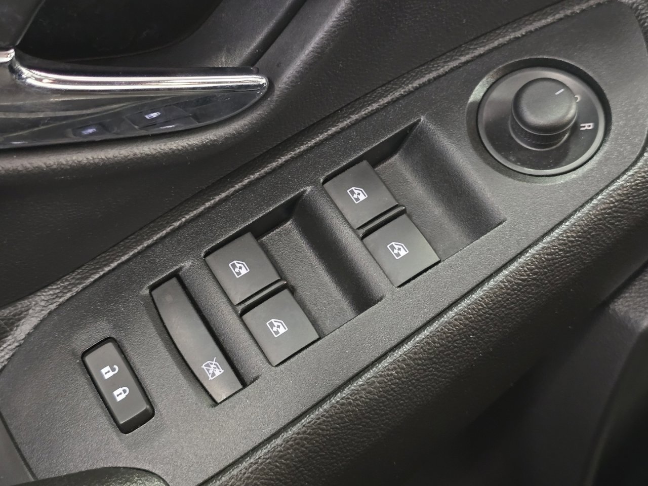 Used 2019 Chevrolet Trax LT w/ Driver Confidence Package image 21