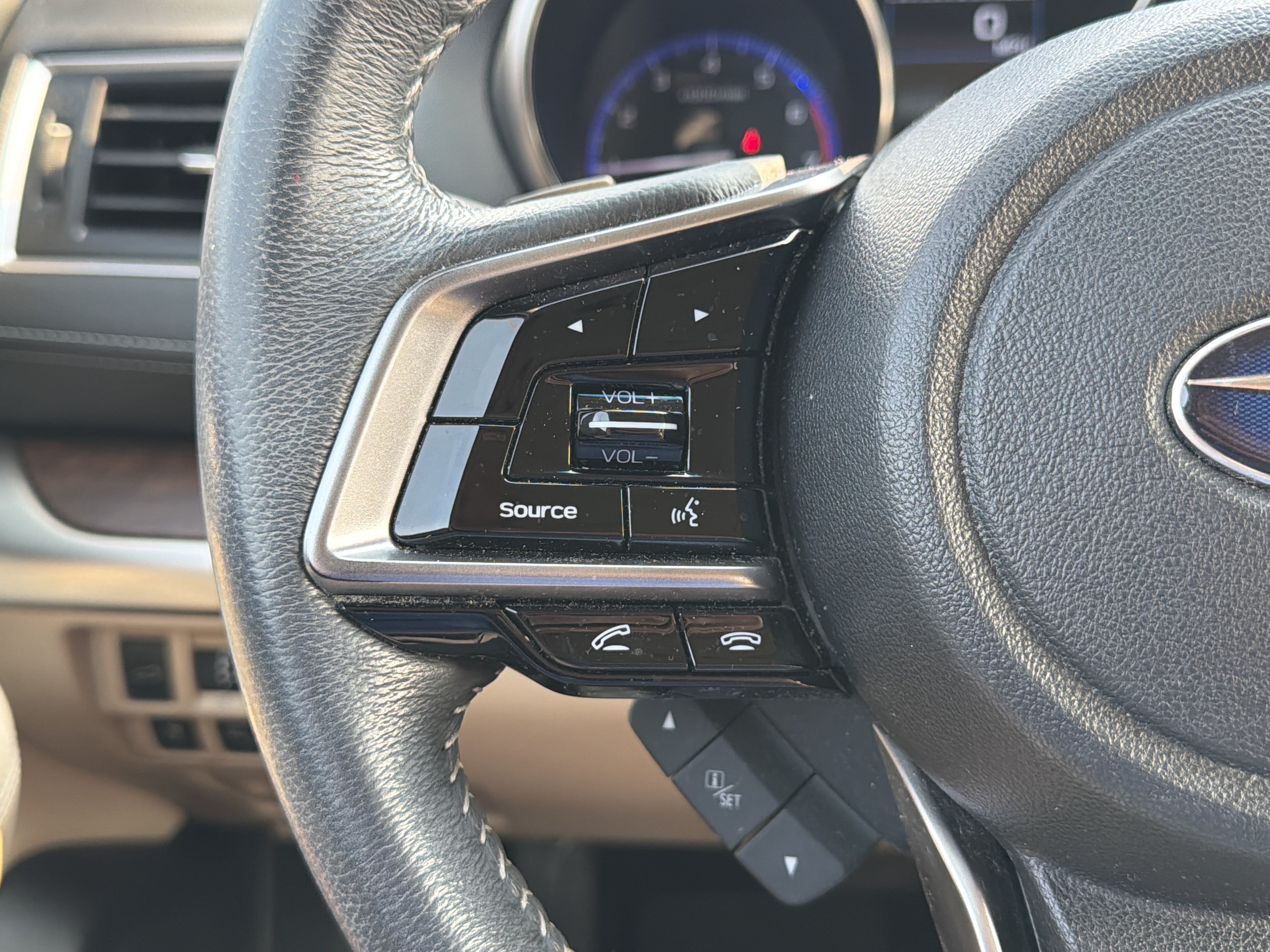 Used 2019 Subaru Outback 2.5i Limited AWD/4WD image 14