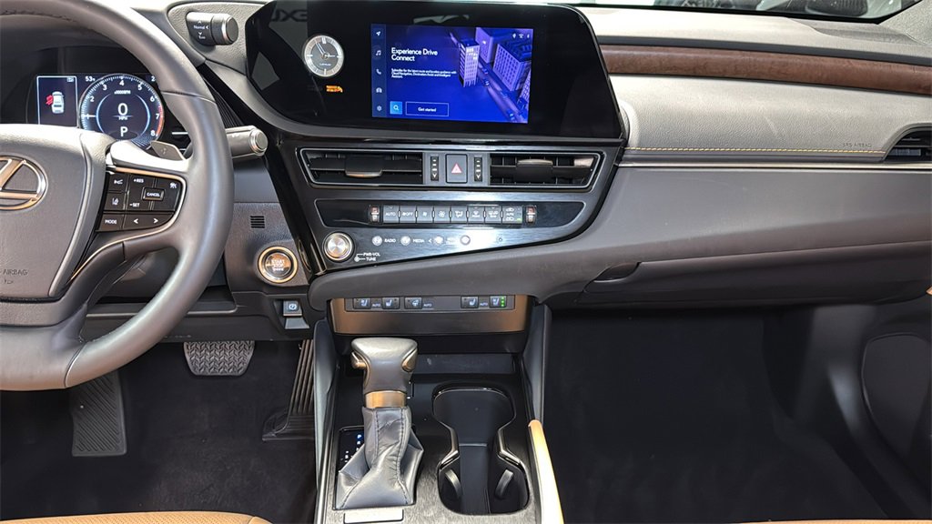 Used 2024 Lexus ES 350 w/ Premium Package image 16