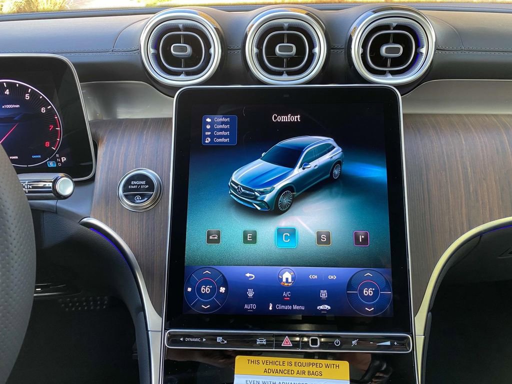 Certified 2025 Mercedes-Benz GLC 300 image 34