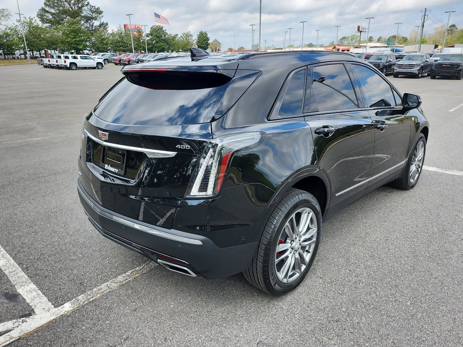Used 2025 Cadillac XT5 Sportv w/ Technology Package image 3