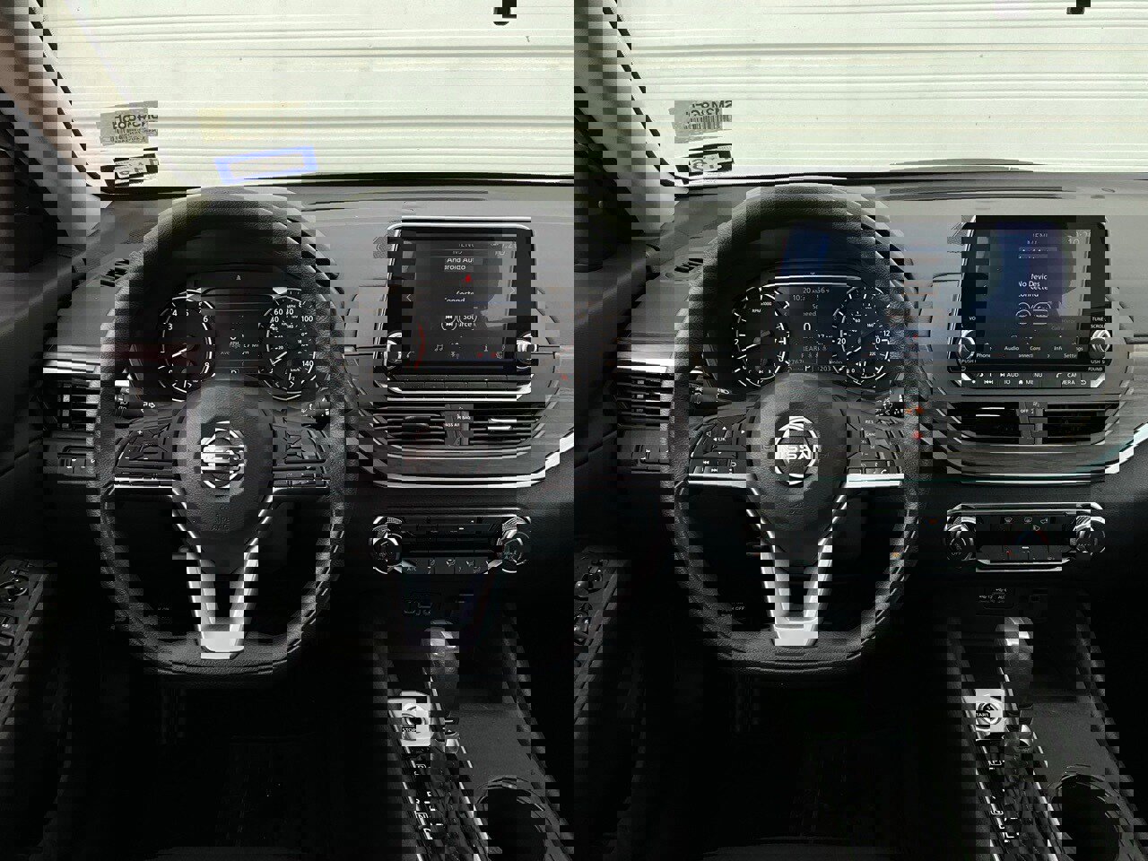 Used 2025 Nissan Altima 2.5 SV image 14