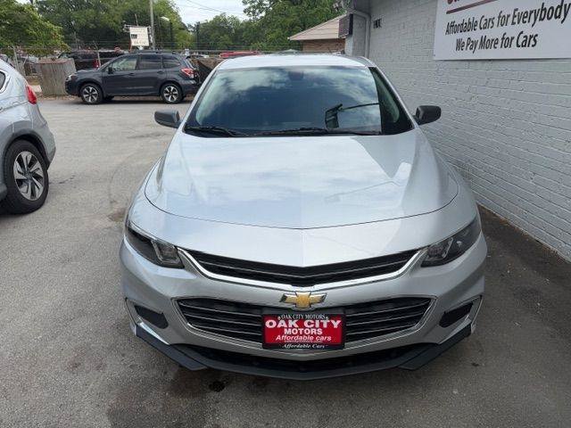 Used 2018 Chevrolet Malibu LS FWD image 3