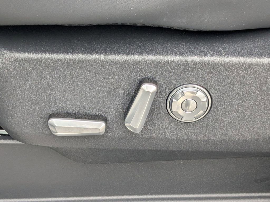 New 2026 Lincoln Navigator Reserve w/ Jet Appearance Package image 21