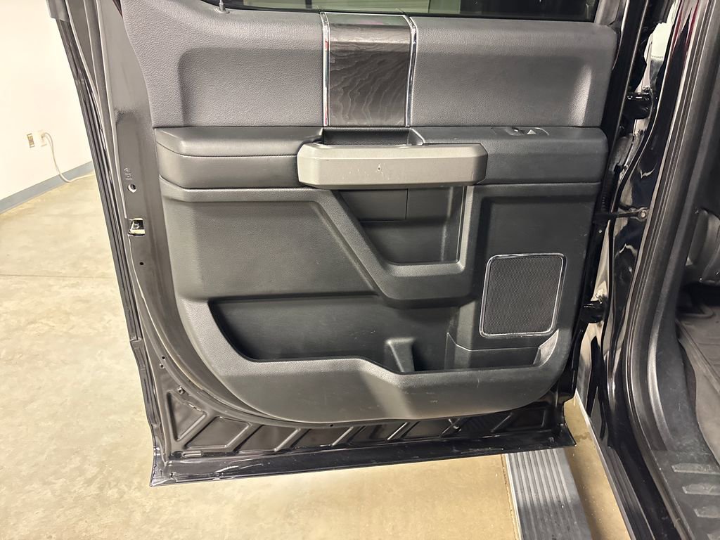 Used 2019 Ford F150 Platinum image 32