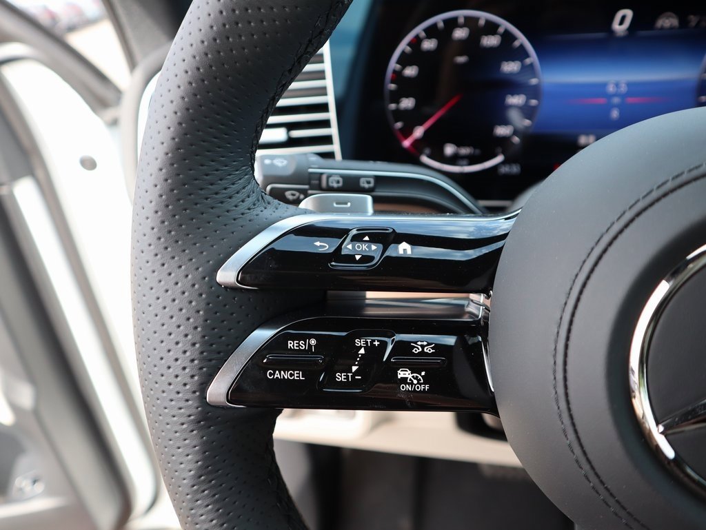 New 2026 Mercedes-Benz GLS 450 4MATIC image 39