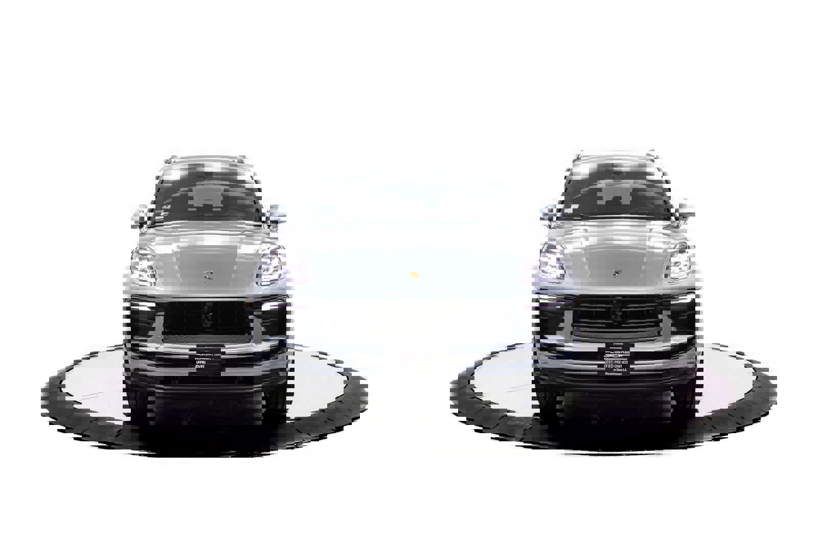 Certified 2026 Porsche Macan image 10