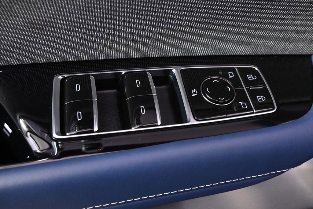 Used 2026 Cadillac Vistiq Premium Luxury image 24