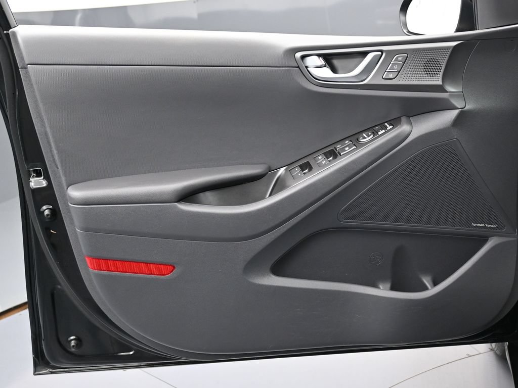 Used 2021 Hyundai Ioniq Limited FWD image 37