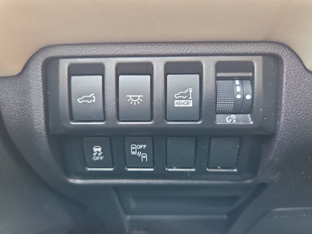 Certified 2022 Subaru Ascent Limited w/ Technology Package AWD/4WD image 31