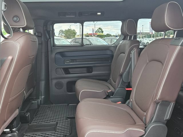 New 2025 Volkswagen ID. Buzz Pro S Plus AWD/4WD image 6