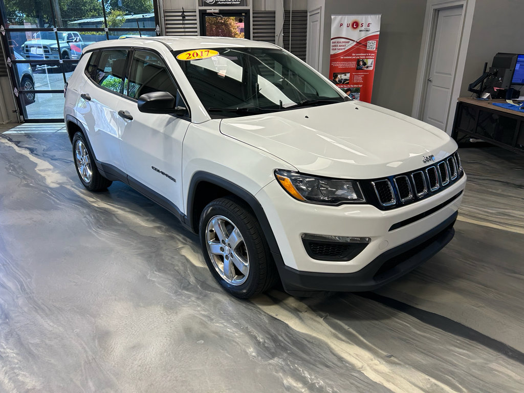 Used 2017 Jeep Compass Sport FWD image 1