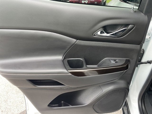 Used 2023 GMC Acadia AT4 w/ Technology Package image 26