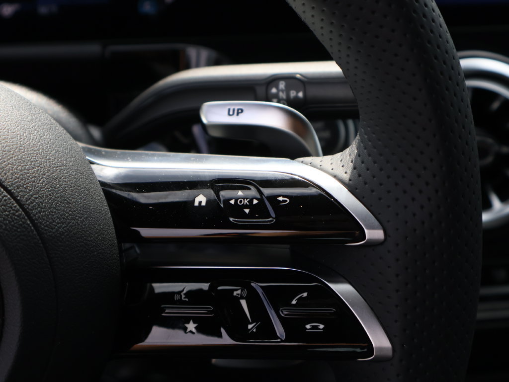 New 2026 Mercedes-Benz GLA 35 AMG 4MATIC image 32