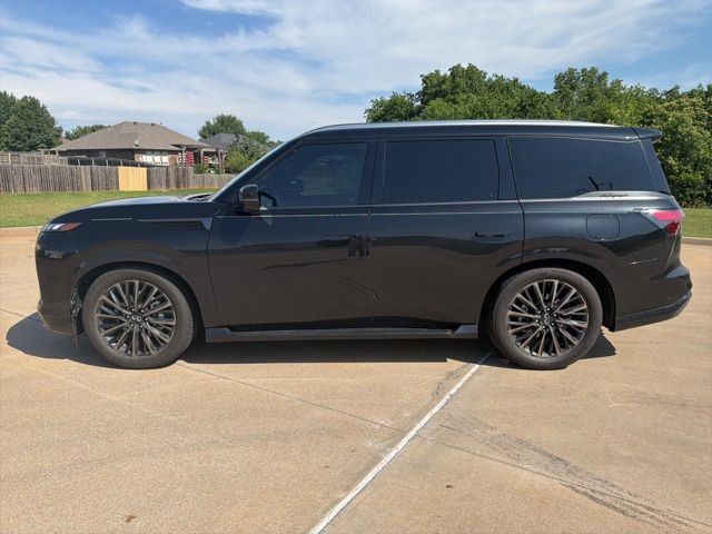 Used 2025 INFINITI QX80 Autograph AWD/4WD image 2
