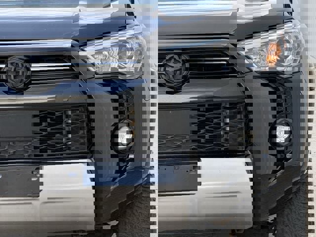 Used 2023 Toyota 4Runner TRD Off-Road Premium w/ Moonroof Package AWD/4WD image 7