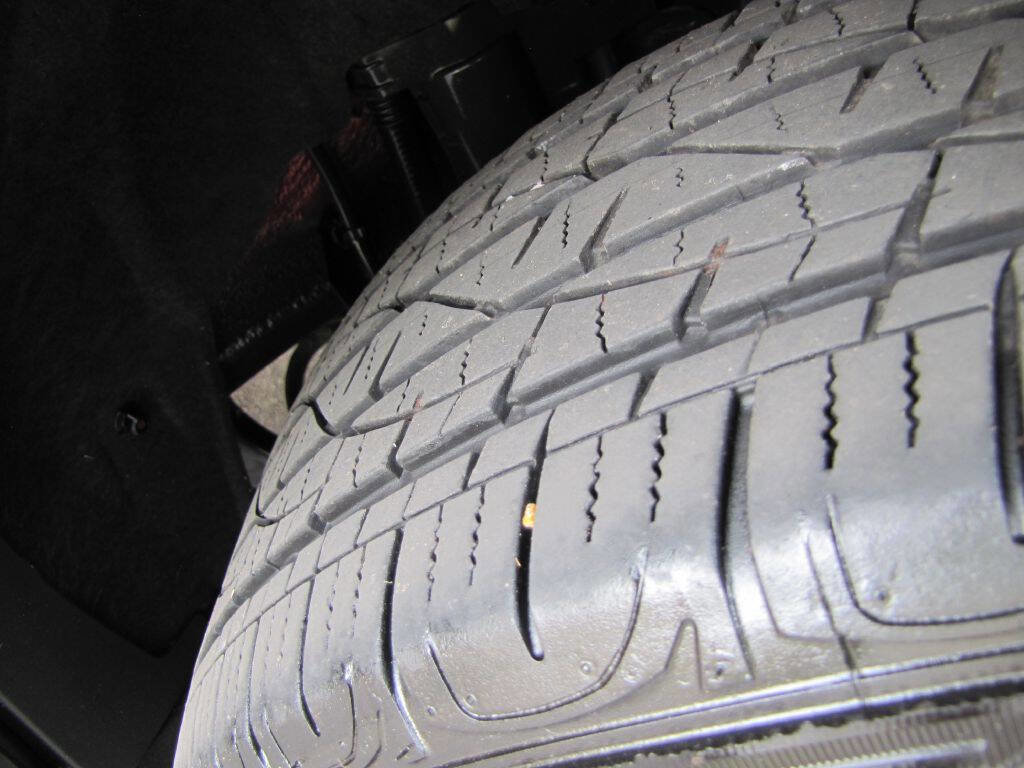 Used 2024 Toyota RAV4 LE image 17