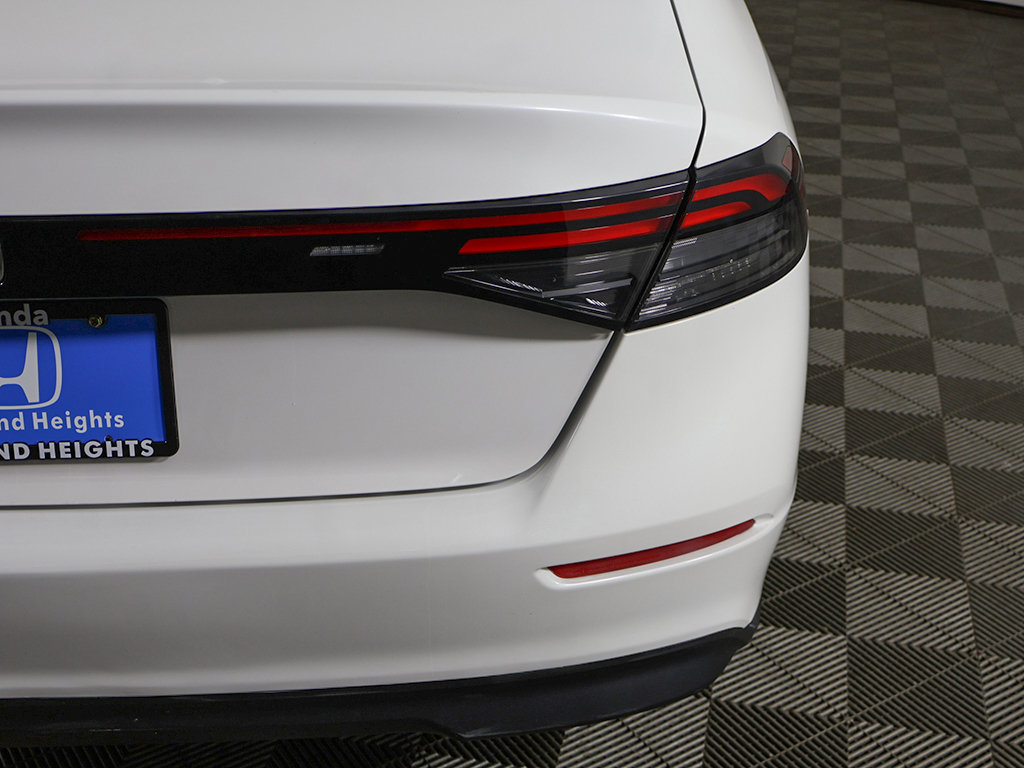 Used 2025 Honda Accord LX image 13