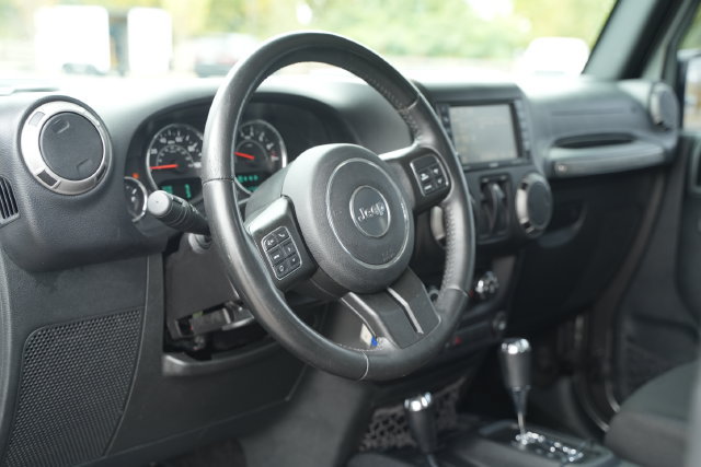 Used 2016 Jeep Wrangler Sport w/ Quick Order Package 24S AWD/4WD image 19