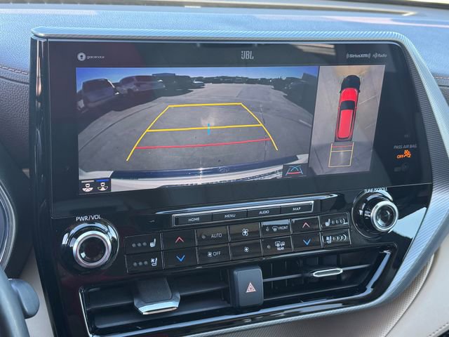 Used 2021 Toyota Highlander Platinum image 33