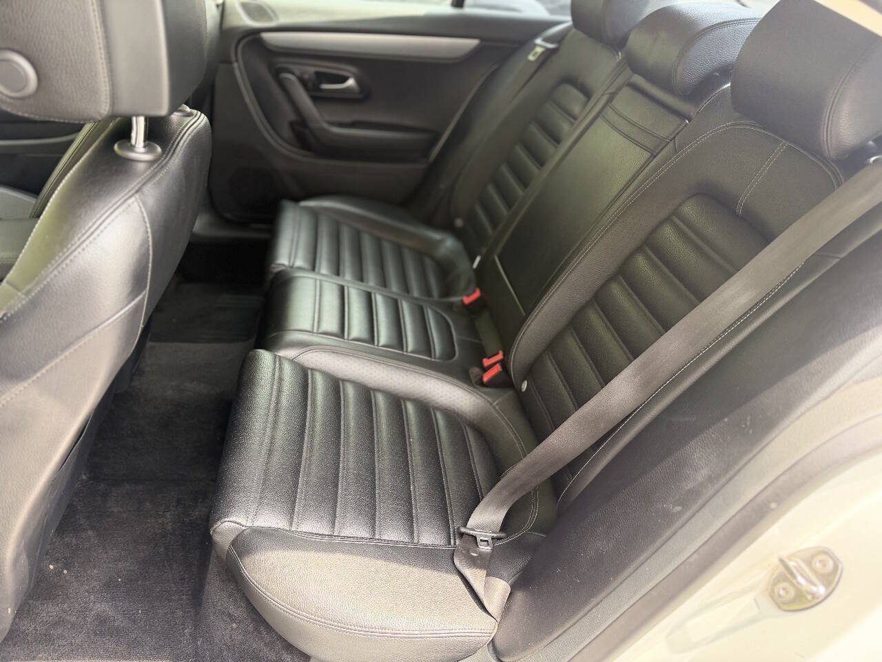 Used 2015 Volkswagen CC Sport FWD image 9