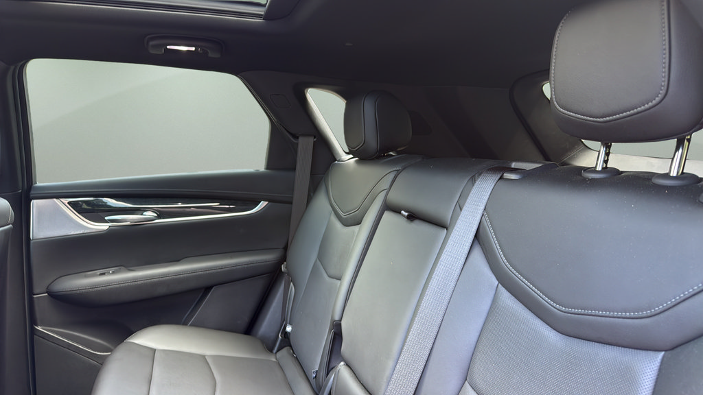 Used 2021 Cadillac XT5 Premium Luxury AWD/4WD image 17