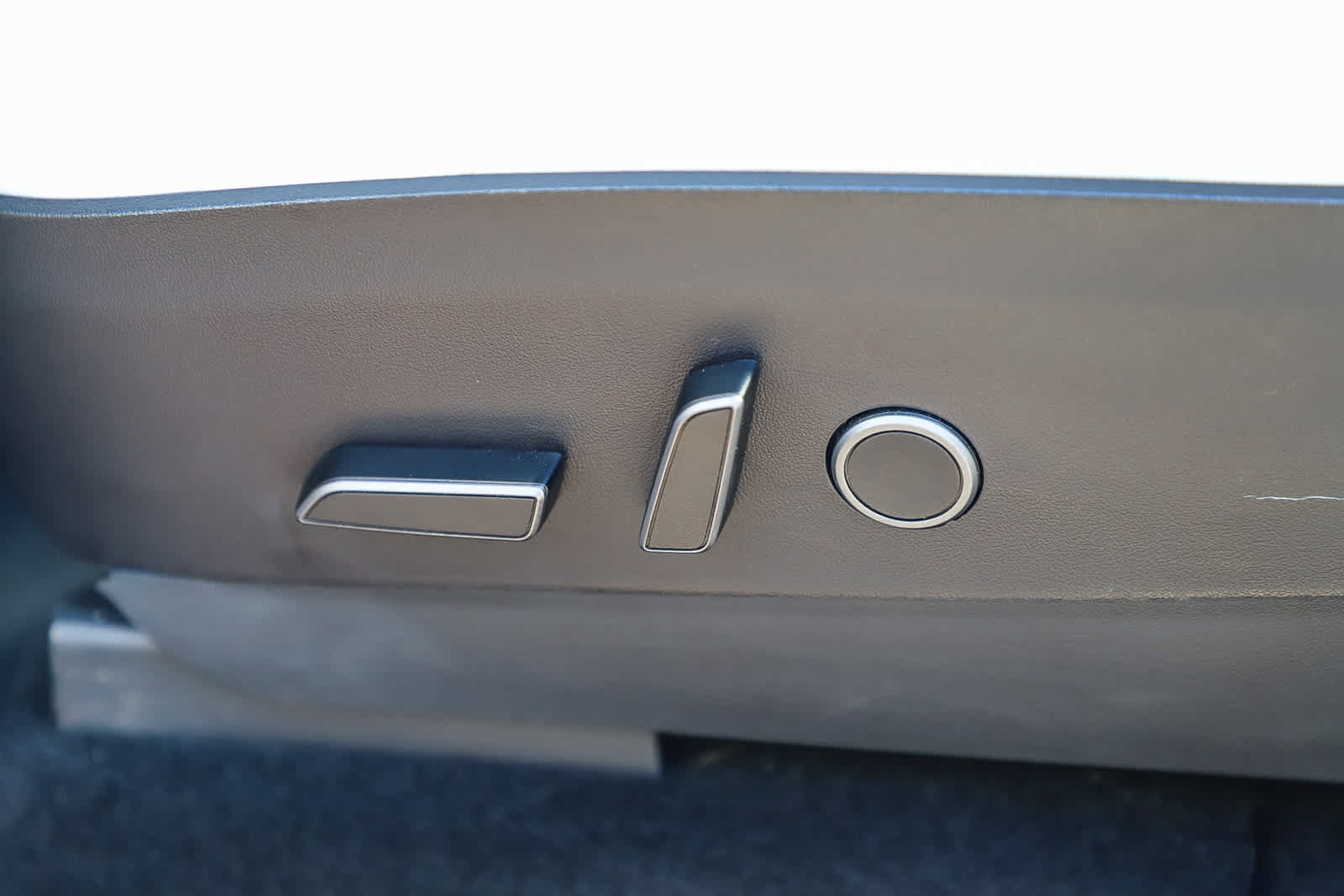 Used 2023 Tesla Model Y Long Range AWD/4WD image 20