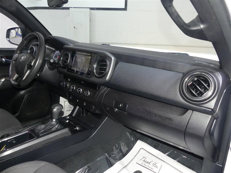 Used 2017 Toyota Tacoma TRD Off-Road w/ Tow Package image 20