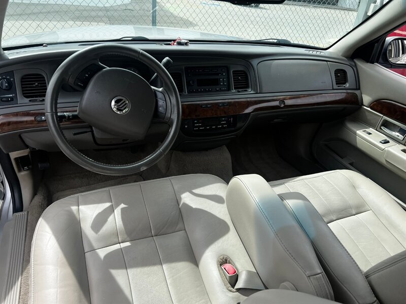 Used 2009 Mercury Grand Marquis LS RWD image 22