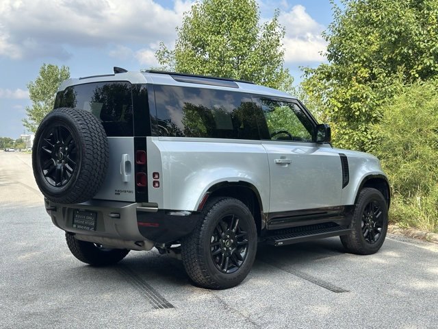 Certified 2021 Land Rover Defender 90 X-Dynamic S image 6