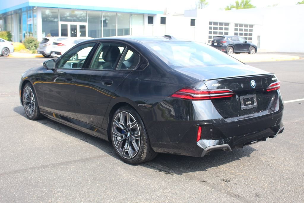 New 2027 BMW 550e xDrive AWD/4WD image 5