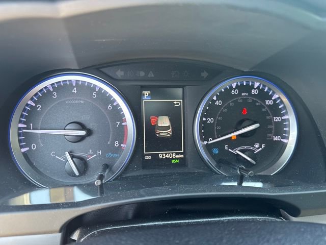 Used 2019 Toyota Highlander XLE image 25