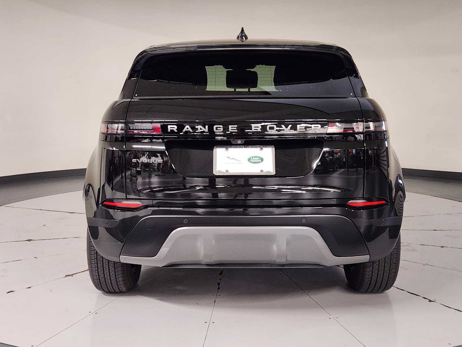 Used 2026 Land Rover Range Rover Evoque S AWD/4WD image 10