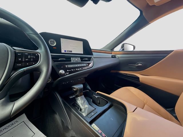 Used 2025 Lexus ES 350 w/ Premium Package image 35