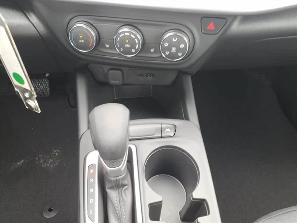 New 2026 Chevrolet Trax LS w/ LS Convenience Package FWD image 21