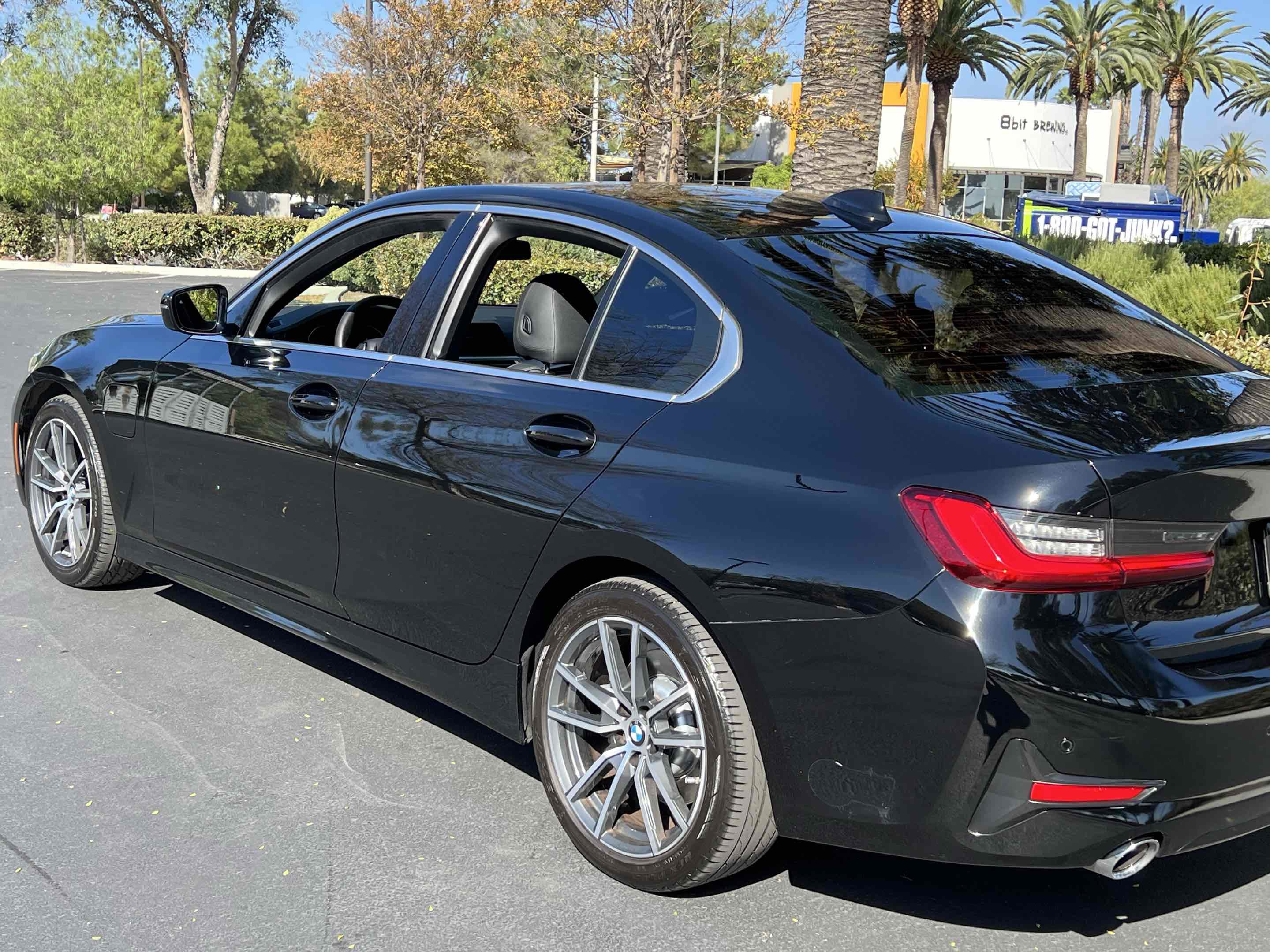 Used 2021 BMW 330e image 58