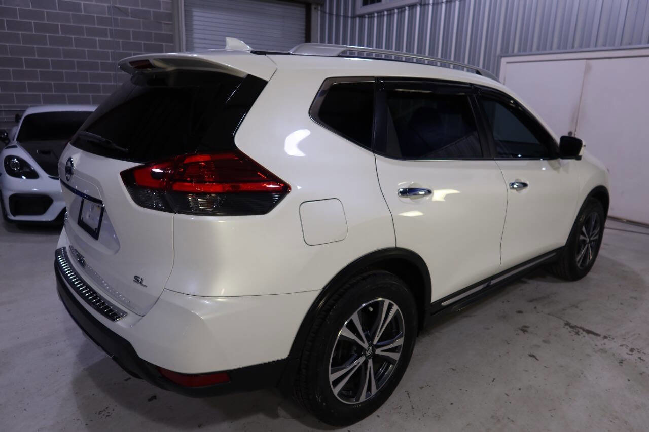 Used 2017 Nissan Rogue SL w/ SL Premium Package image 5