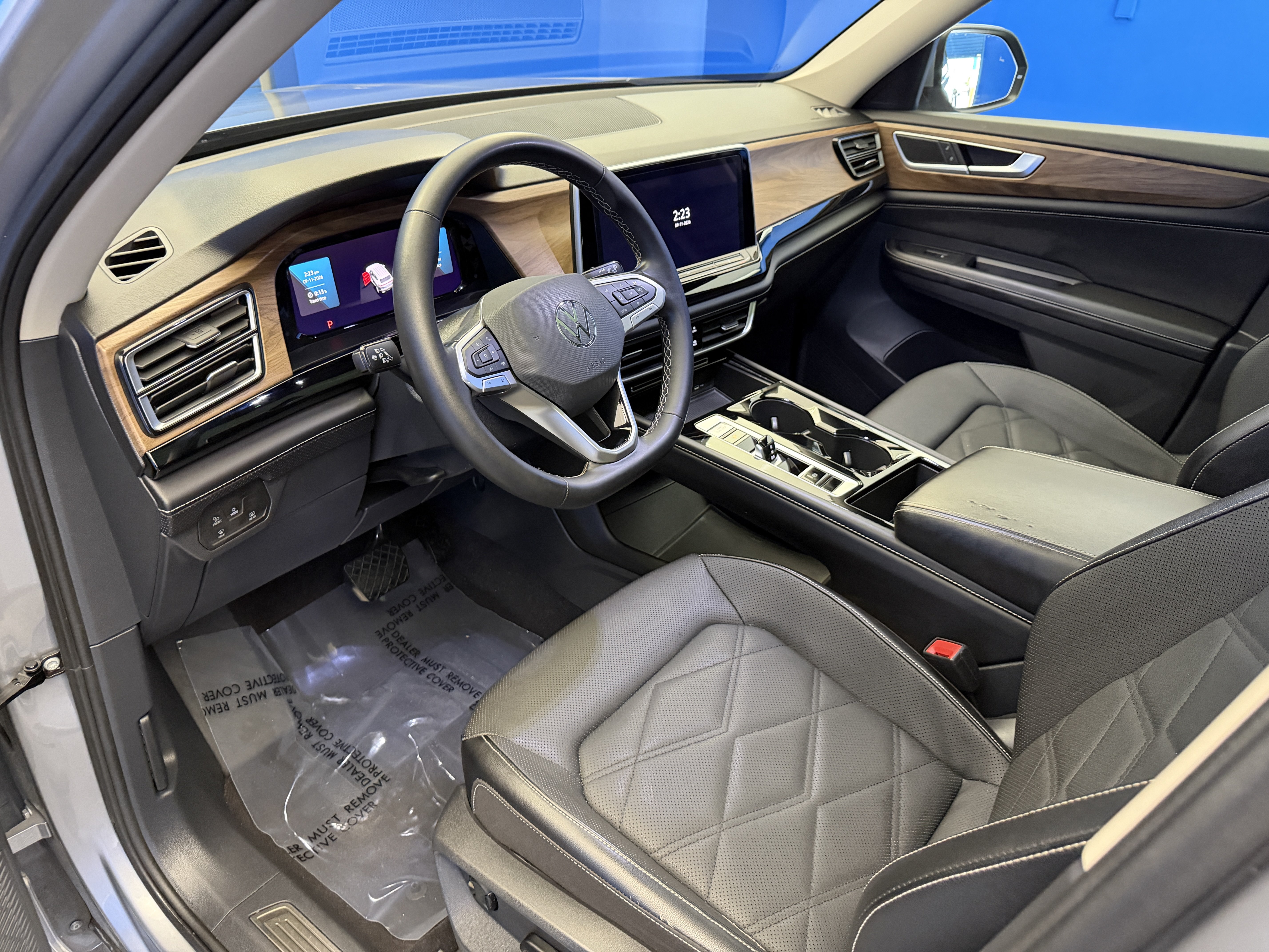 Certified 2024 Volkswagen Atlas SE FWD image 11