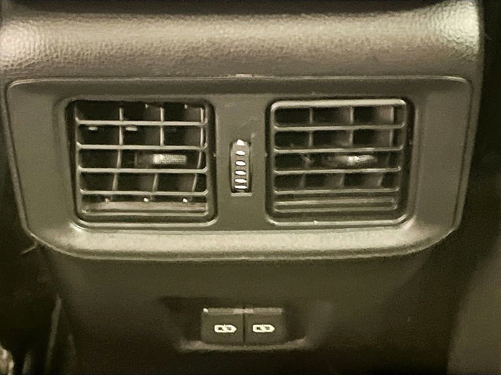 Used 2024 Toyota RAV4 SE w/ Convenience Package image 26