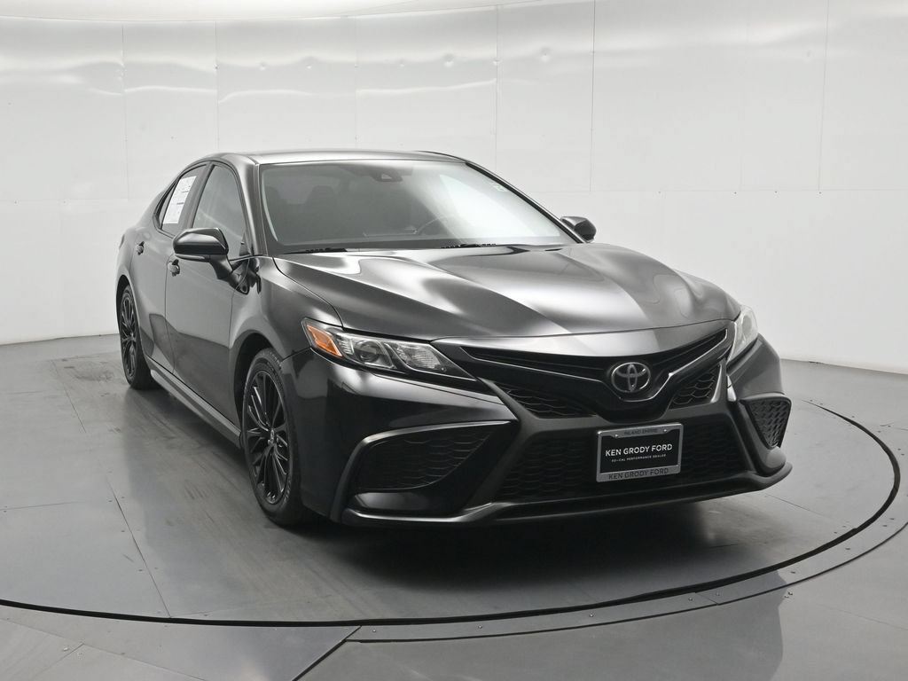 Used 2021 Toyota Camry SE w/ Convenience Package FWD image 21