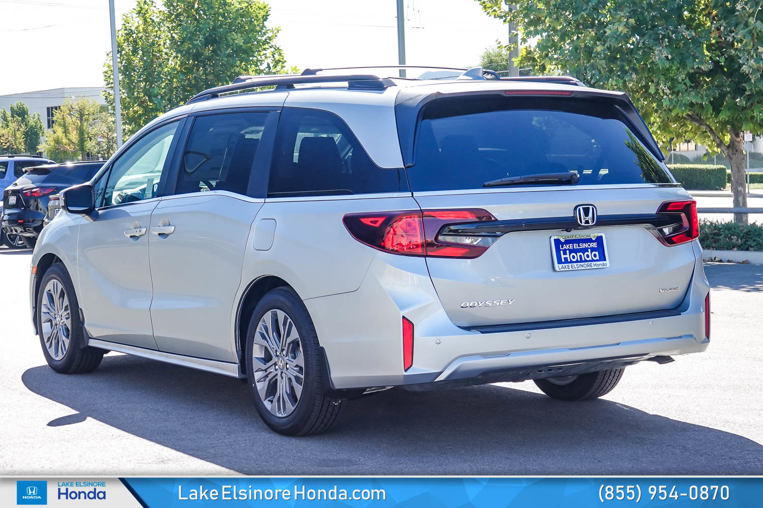 New 2026 Honda Odyssey Touring image 11